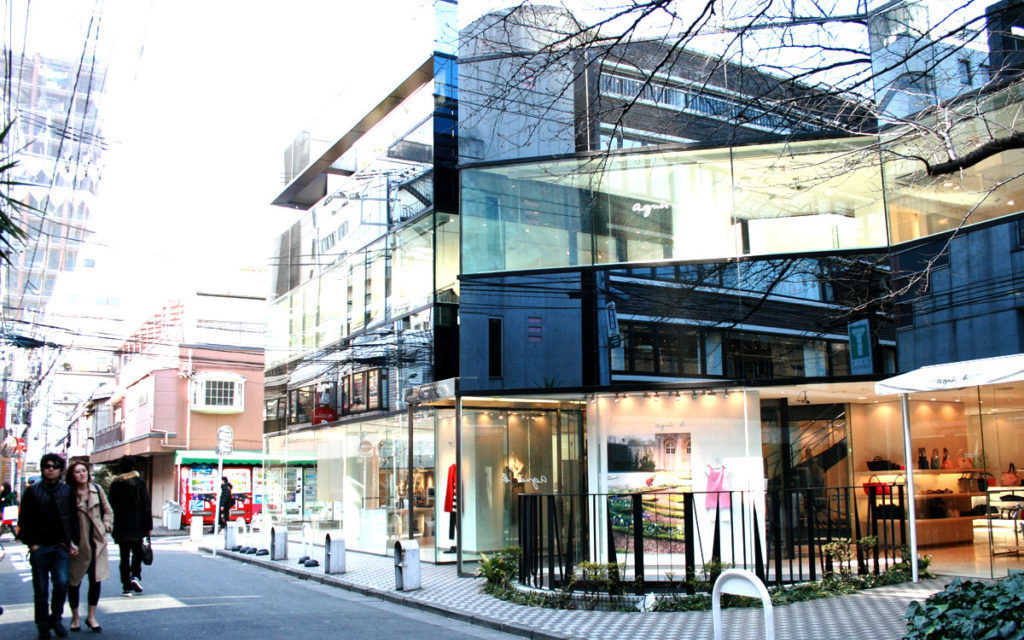 街の雰囲気そのもの！表参道でクラフトビールが飲めるパブを紹介