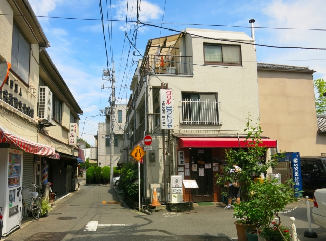 貸し切りで利用できる！鶯谷でビールが飲めるクラブを紹介