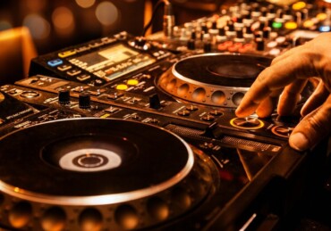 渋谷のDJ設備のあるカラオケバー・スナックで楽しむ |！イベントやパーティに最適