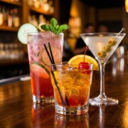渋谷 カクテルが自慢の人気おすすめカラオケバー・スナック【飲み放題あり】