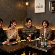 渋谷のカラオケバー・スナックにハマる若い世代が増えている理由とは？