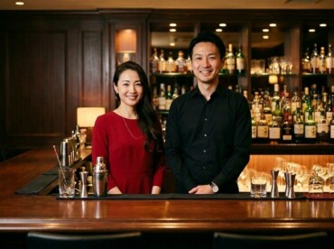 渋谷のカラオケバーとスナックにいるマスターとママの違いとは？